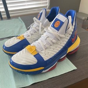 Nike Lebron 16 Low Superman Superbron
